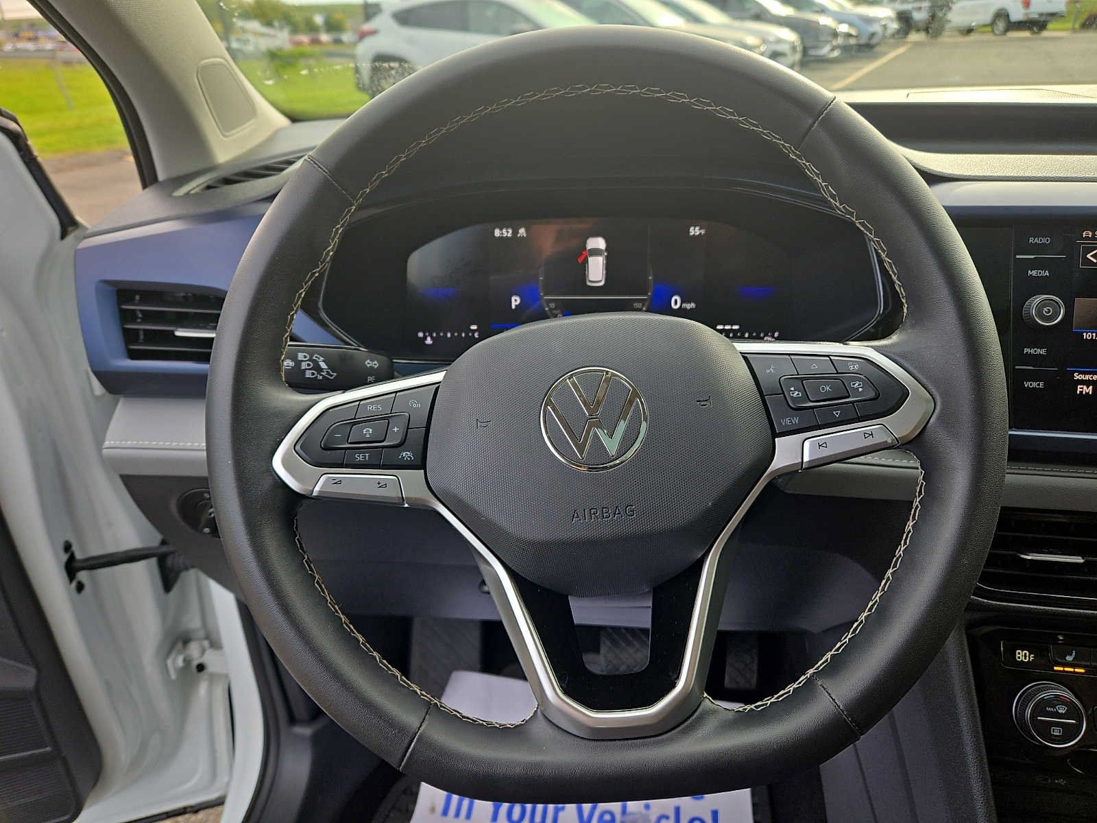 Used 2024 Volkswagen Taos SE w/ Panoramic Sunroof Package AWD/4WD image 19