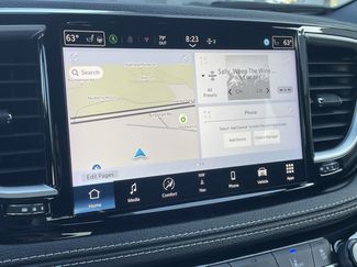 Certified 2024 Chrysler Pacifica Limited video 3