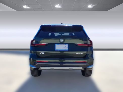 Used 2025 BMW X1 xDrive28i w/ Technology Package image 10