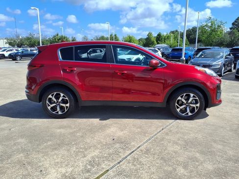 Used 2022 Kia Sportage LX FWD image 6