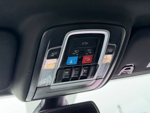 Used 2024 RAM 2500 Laramie w/ Night Edition image 27