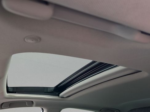 Certified 2023 Honda Accord EX image 10