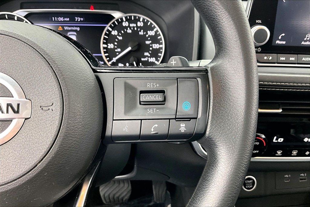 Used 2021 Nissan Rogue SV FWD image 19