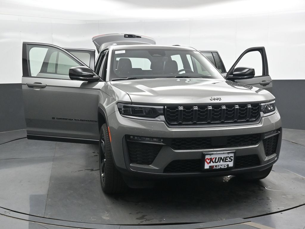New 2027 Jeep Grand Cherokee Limited w/ Limited Altitude Package AWD/4WD image 49