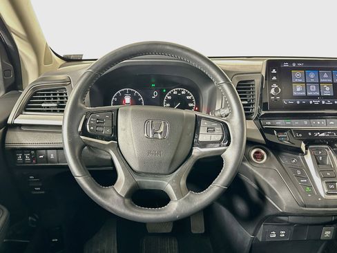 Used 2025 Honda Odyssey EX-L image 17