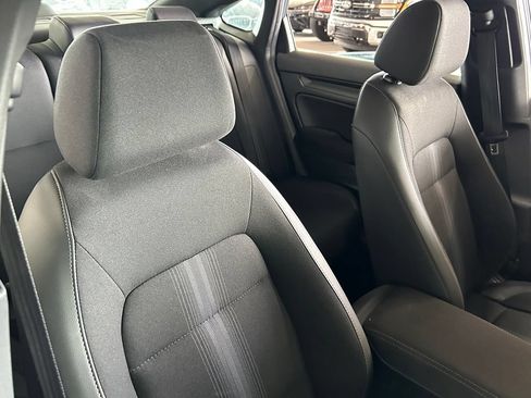Used 2025 Honda Civic Sport image 32