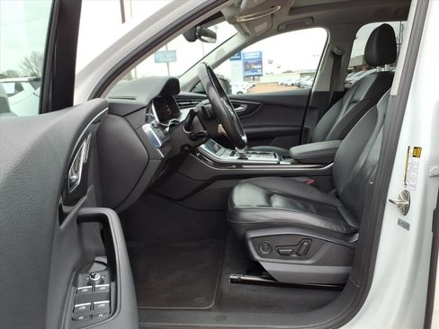 Used 2022 Audi Q7 Premium Plus image 17