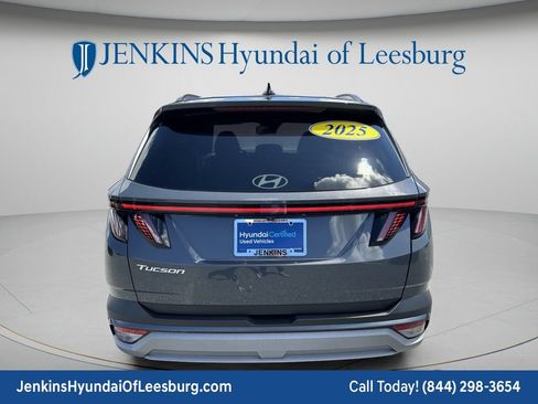 Certified 2025 Hyundai Tucson SEL FWD image 6