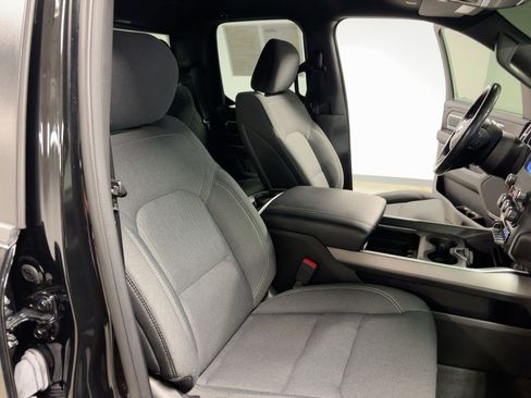 Used 2021 RAM 1500 Big Horn image 31