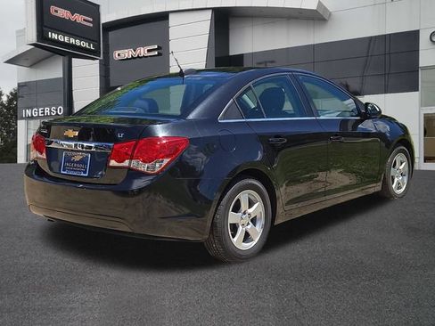 Used 2015 Chevrolet Cruze LT w/ Technology Package FWD image 20