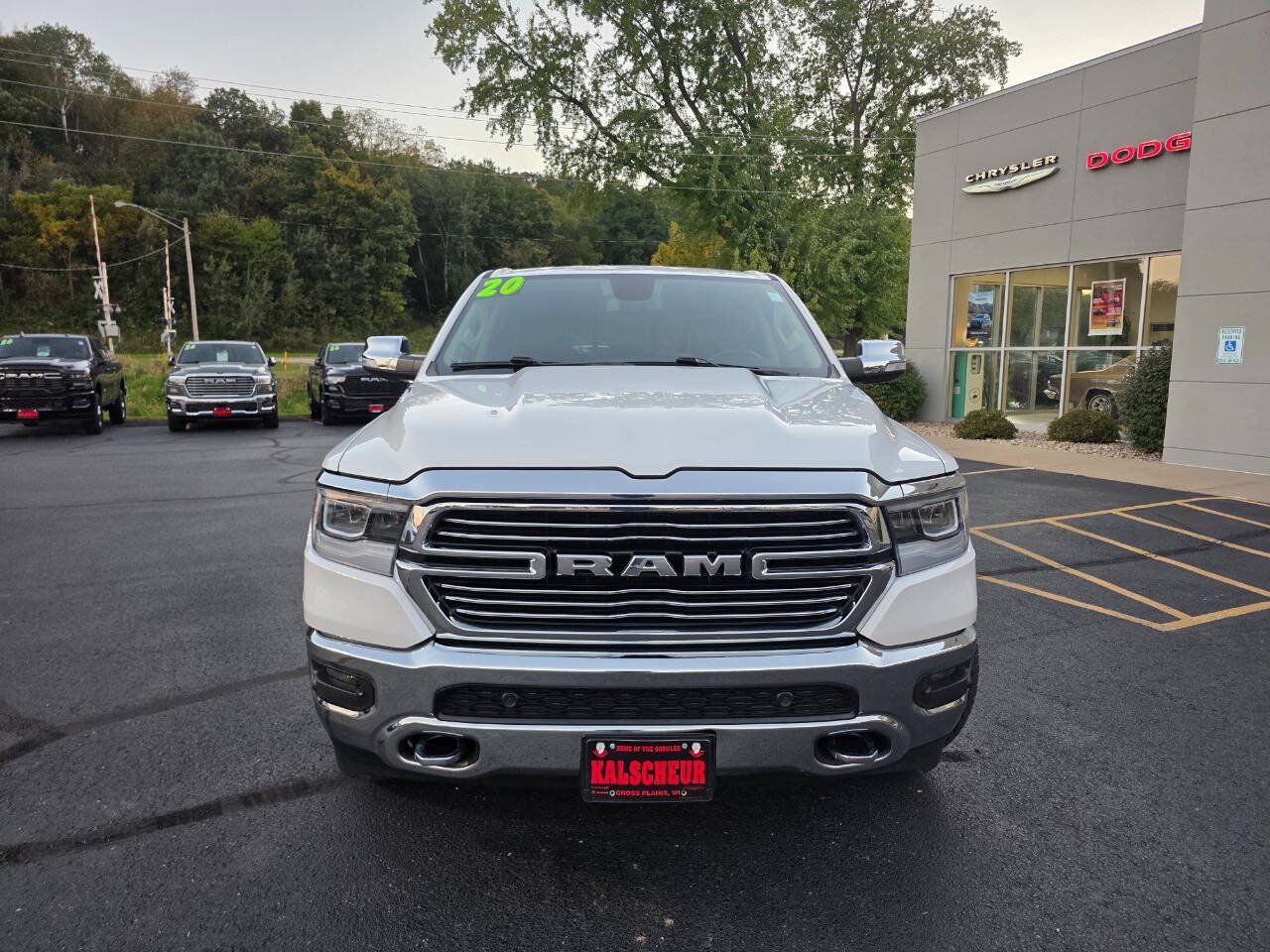 Used 2020 RAM 1500 Laramie AWD/4WD image 5