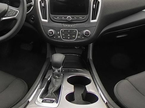 Used 2024 Chevrolet Malibu LT FWD image 26