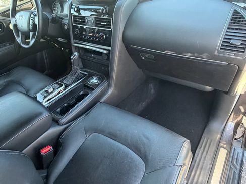 Used 2024 INFINITI QX80 Luxe image 2