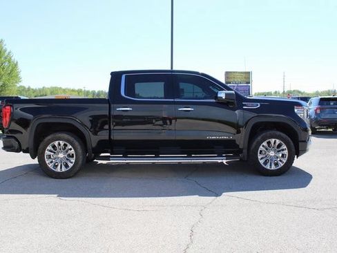 Used 2024 GMC Sierra 1500 Denali w/ Technology Package AWD/4WD image 6