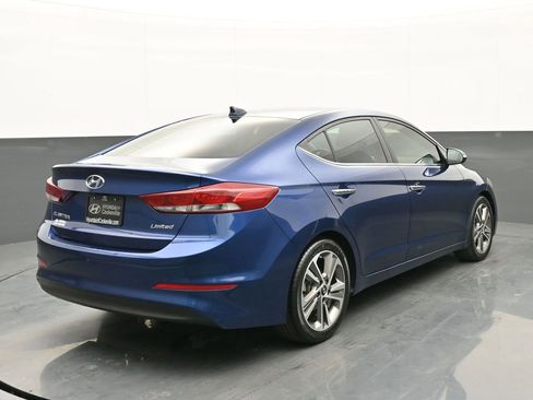 Used 2017 Hyundai Elantra Limited w/ Limited Tech Package 04 image 3