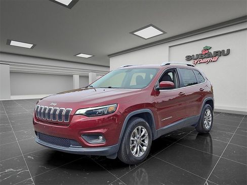 Used 2019 Jeep Cherokee Latitude Plus image 4