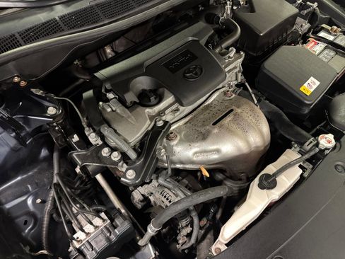 Used 2017 Toyota Camry LE FWD image 37