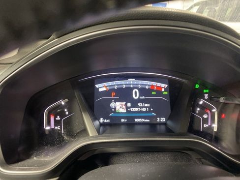 Used 2018 Honda CR-V Touring image 11