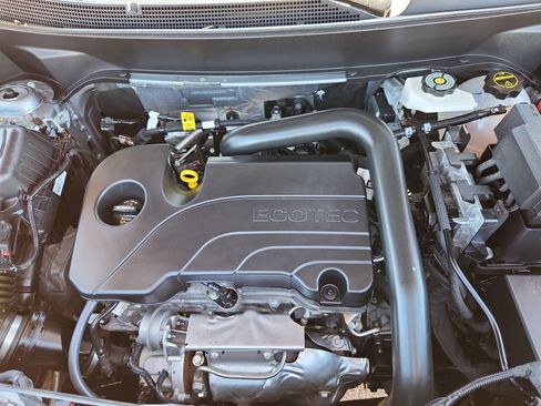 Used 2025 Chevrolet Equinox LT image 20