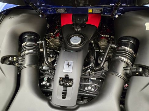 Used 2022 Ferrari F8 Tributo image 19