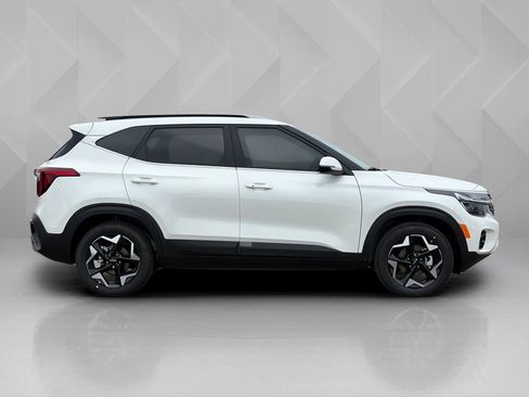 New 2026 Kia Seltos EX FWD image 4