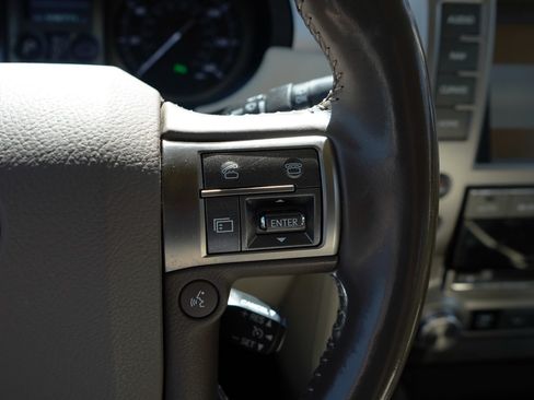 Used 2019 Lexus GX 460 Premium w/ Premium Package AWD/4WD image 11