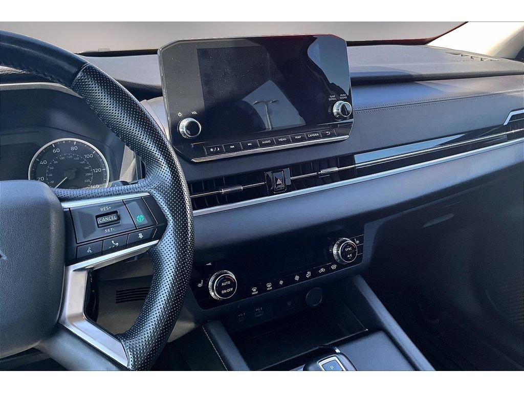 Used 2024 Mitsubishi Outlander SE AWD/4WD image 9