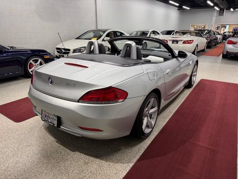 Used 2011 BMW Z4 sDrive30i RWD image 13