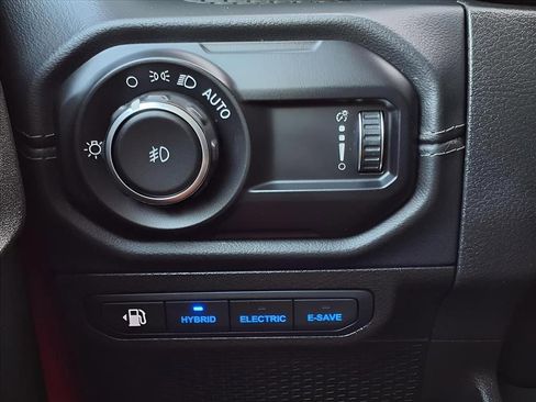 Used 2024 Jeep Wrangler Unlimited Rubicon 4xe image 17