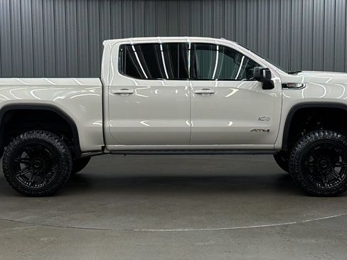 Used 2026 GMC Sierra 1500 AT4 w/ AT4 Premium Package AWD/4WD image 6