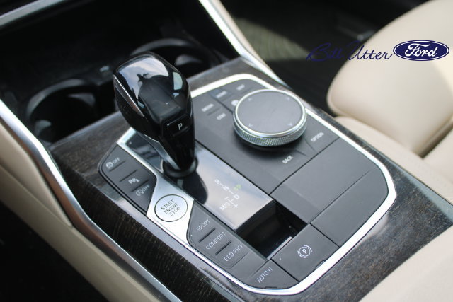 Used 2021 BMW 330i Sedan w/ Premium Package RWD image 18