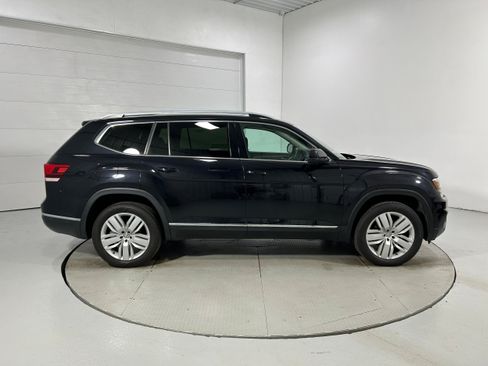 Used 2018 Volkswagen Atlas SEL Premium AWD/4WD image 42