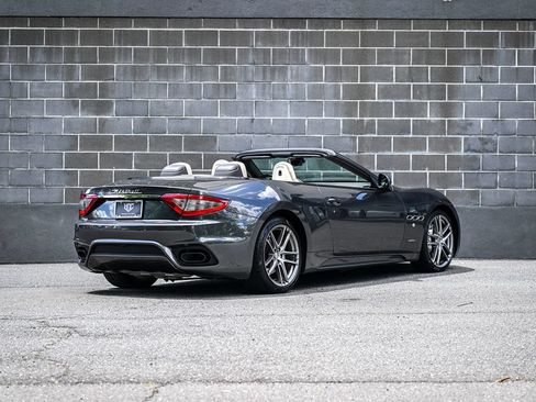 Used 2018 Maserati GranTurismo Sport RWD image 3
