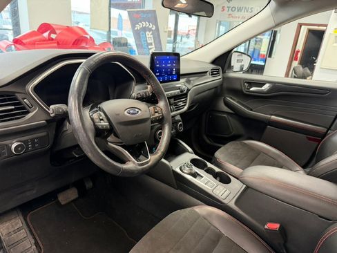 Used 2021 Ford Escape SEL w/ SEL Stealth AWD Package image 16