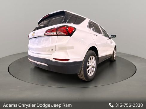 Used 2023 Chevrolet Equinox LT image 3