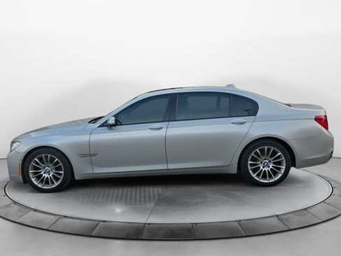 Used 2015 BMW 750Li image 2