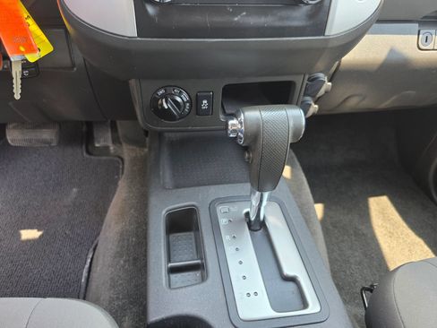 Used 2014 Nissan Xterra S AWD/4WD image 13