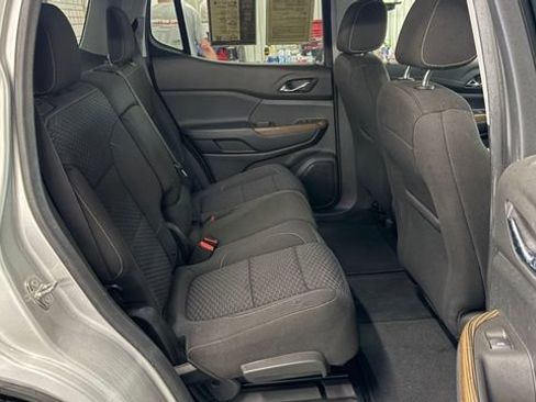 Used 2019 GMC Acadia SLE AWD/4WD image 23