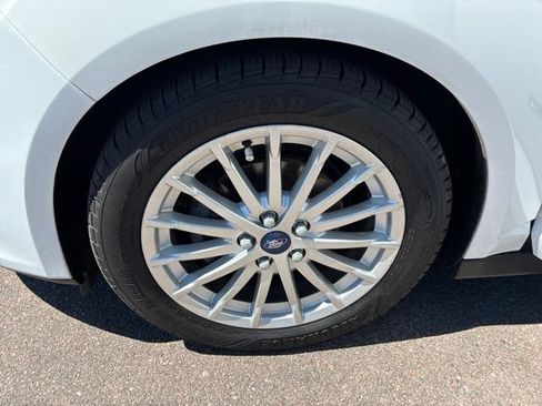 Used 2013 Ford C-MAX SE w/ Winter Pkg FWD image 9