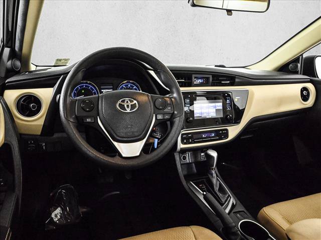 Used 2018 Toyota Corolla LE FWD image 19
