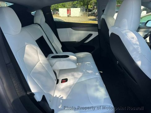 Used 2026 Tesla Model Y Long Range RWD image 14