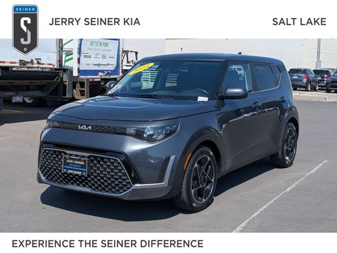 Certified 2023 Kia Soul EX FWD image 1
