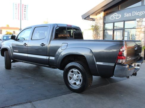 Used 2013 Toyota Tacoma PreRunner w/ SR5 Pkg RWD image 3