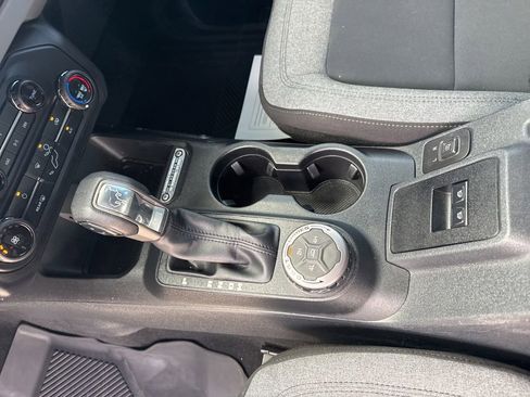 Used 2022 Ford Bronco 2-Door AWD/4WD image 16
