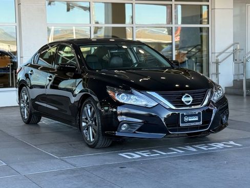 Used 2018 Nissan Altima 2.5 SR w/ SR Special Edition image 6