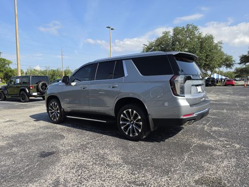 Used 2025 Chevrolet Tahoe High Country AWD/4WD image 8