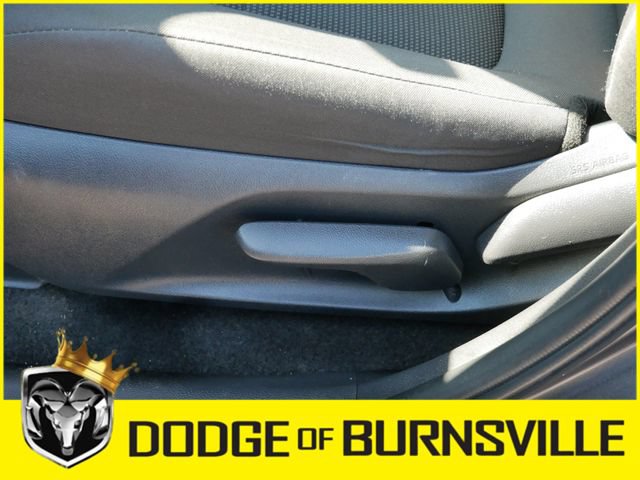 Used 2025 Toyota RAV4 LE AWD/4WD image 17