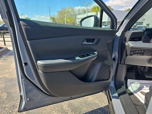 New 2026 Nissan Leaf Platinum+ w/ Cargo Package (Platinum+) image 15