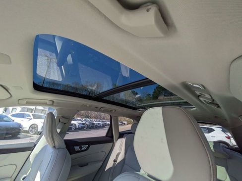 Used 2026 Volvo XC60 B5 Ultra w/ Protection Package Premier AWD/4WD image 21