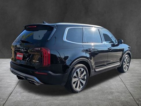 Used 2021 Kia Telluride EX w/ EX Premium Package image 4